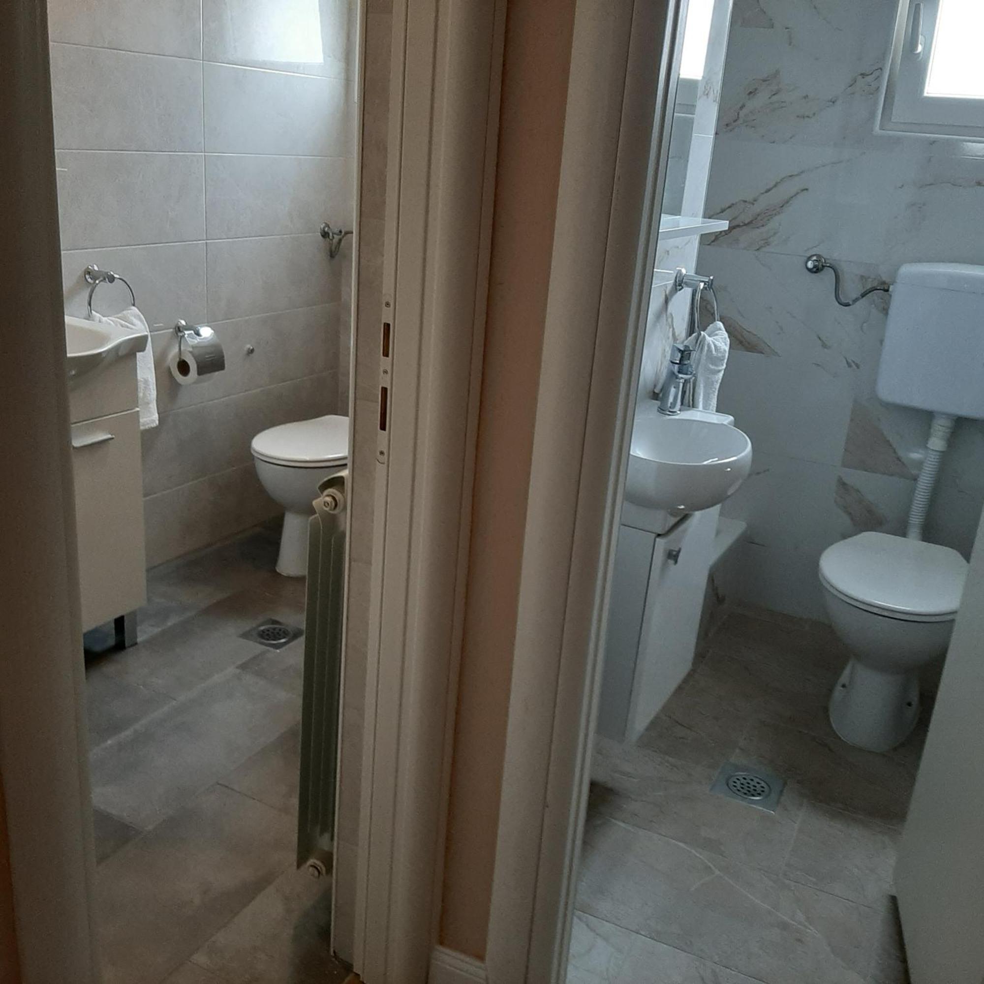 Lorena With Sea View Ровин Екстериор снимка