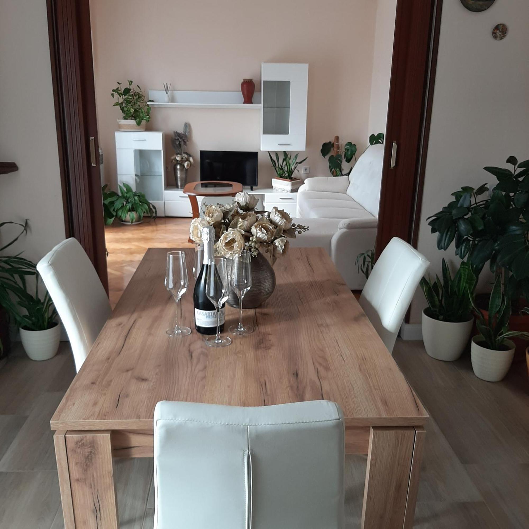 Lorena With Sea View Ровин Екстериор снимка