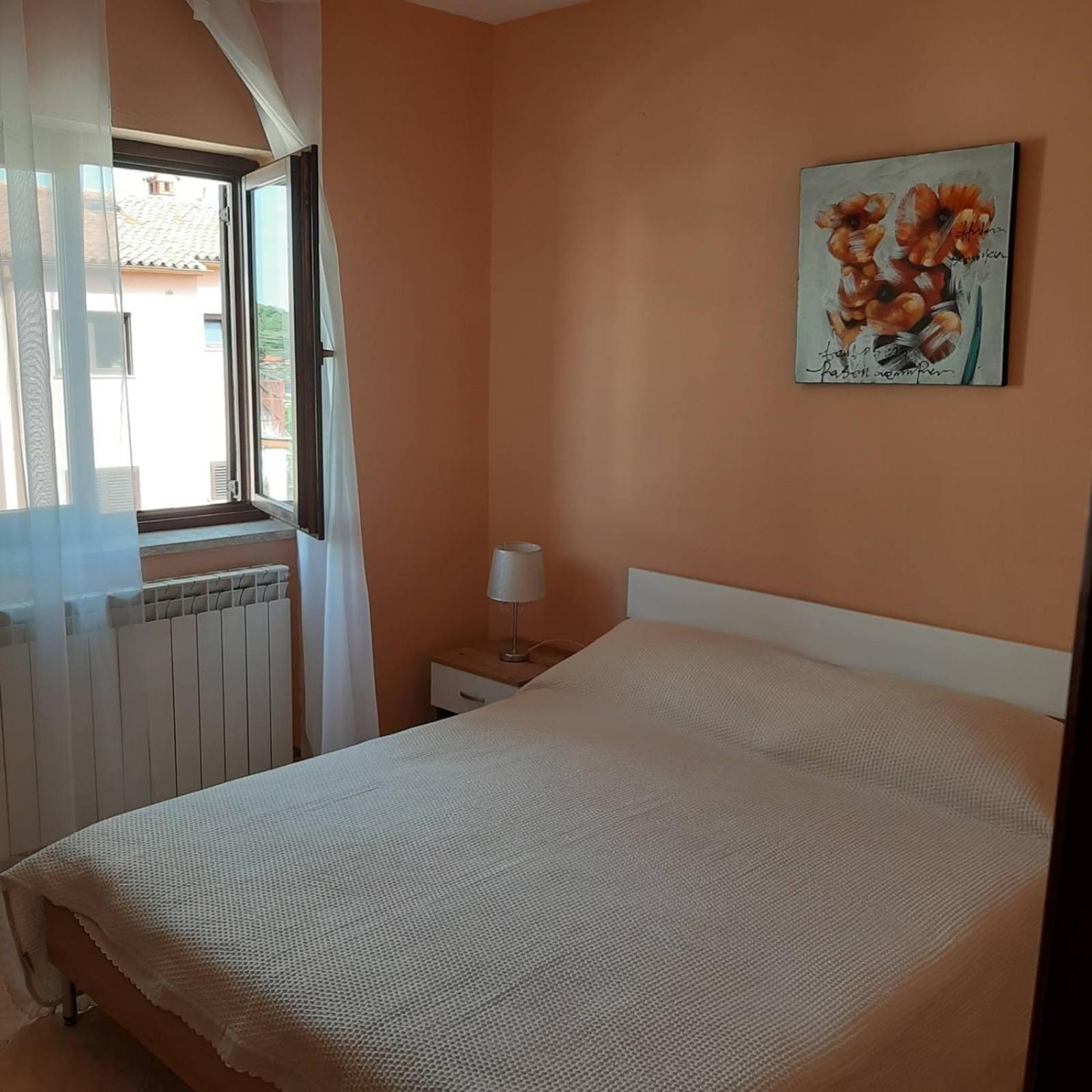 Lorena With Sea View Ровин Екстериор снимка