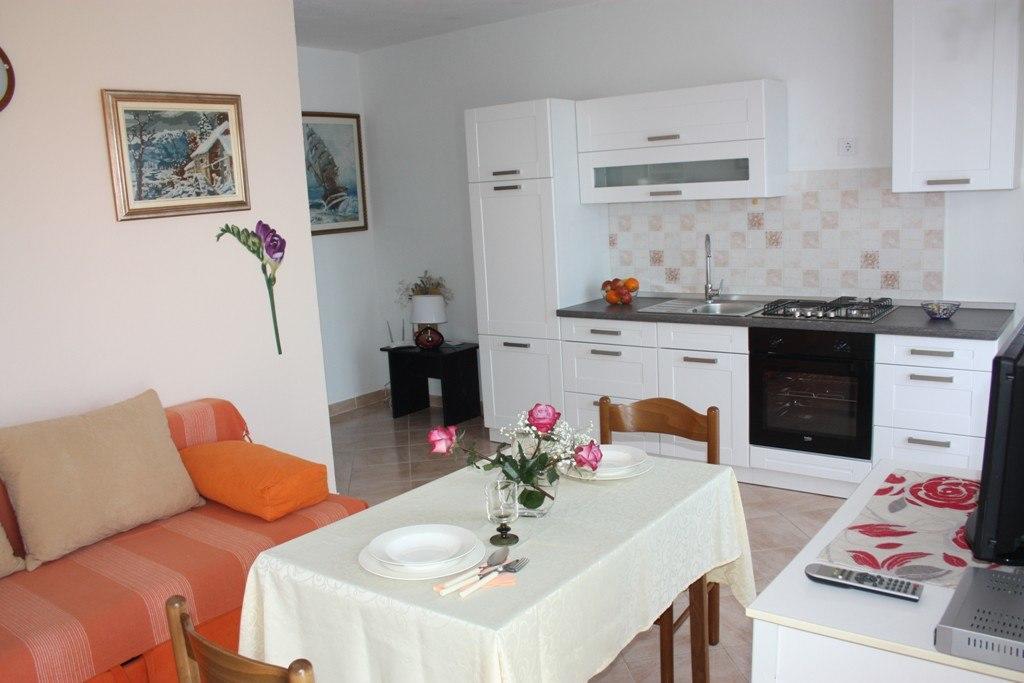 Lorena With Sea View Ровин Екстериор снимка